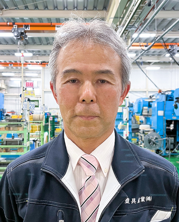 代表取締役　服部　基